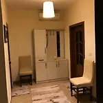 דירה Blossom Balcony טיראנה