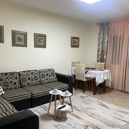 Blossom Balcony דירה *